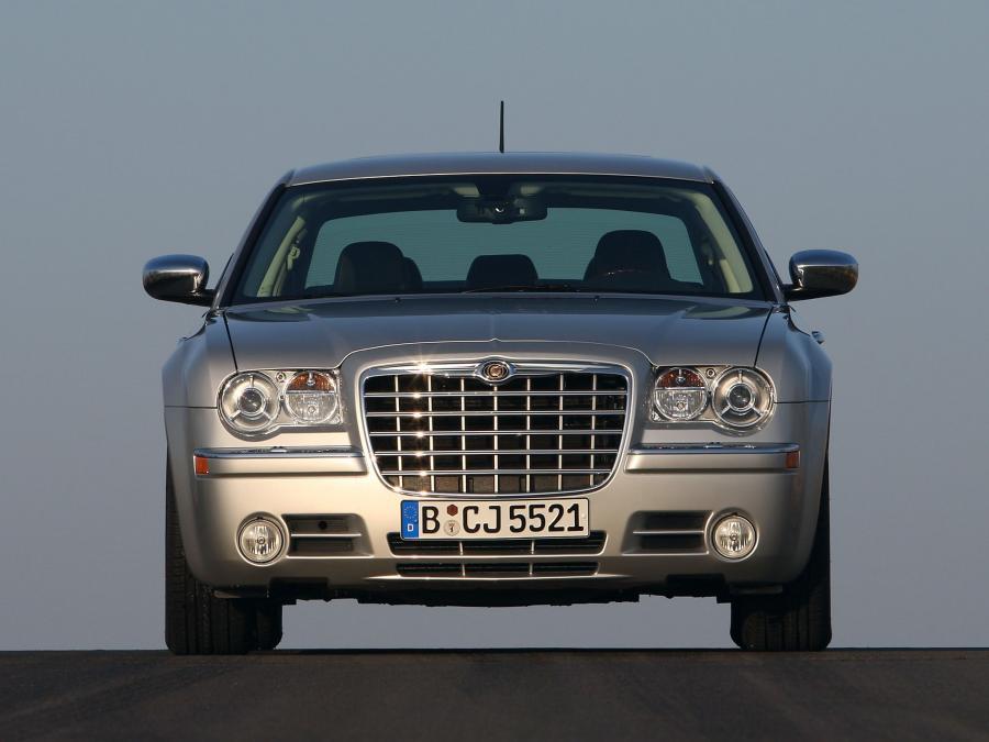  Chrysler 300C 2007 года  (EU) (фото 12 из 21)